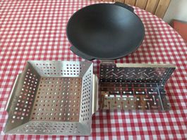 Grill Zubehör: Wok, Räucherbox, Gemüseschale