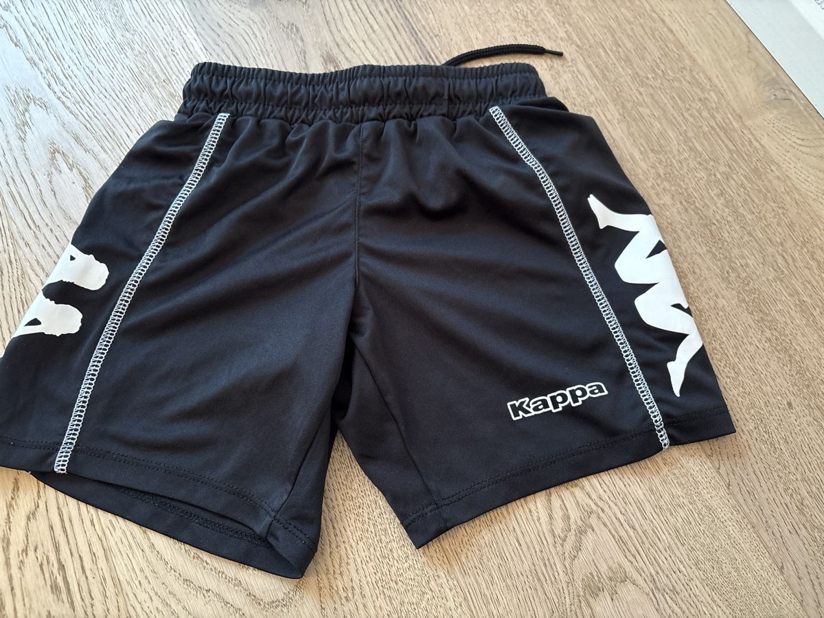 Kappa Pantaloni: Kappa Shorts, Grösse 116cm – Usato da Dietikon venduto da sue_qzb6