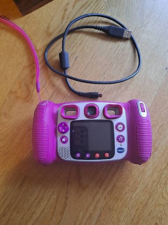 Spielzeuge: Vtech kidizoom mit USB ladekabel – Gebraucht aus zürich von Shanti79 1