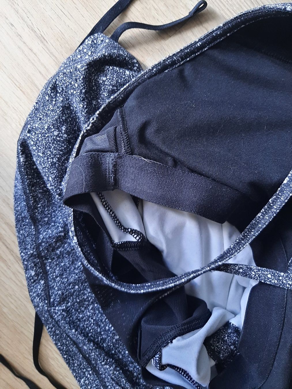 Lululemon Top: Lululemon top - Size 2 (XXS) – Usato da Fribourg venduto da metalhands 4