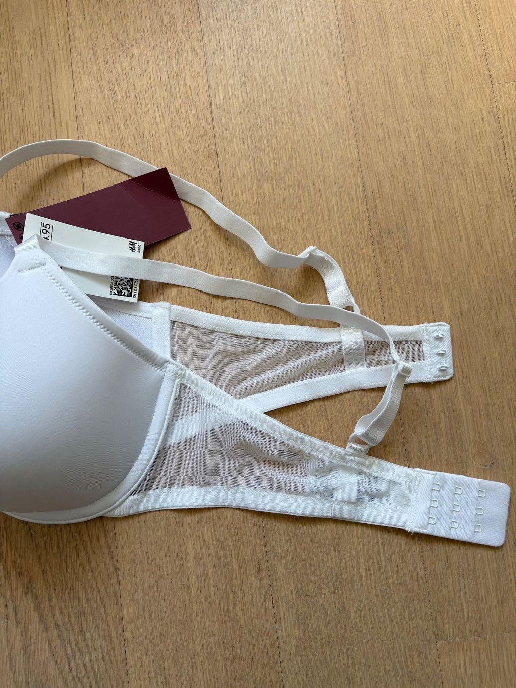 H&M Sonstige Unterwäsche: NEU BH Gr. 85D – Neu (gemäss Beschreibung) aus Gossau SG von Black-Queen 2