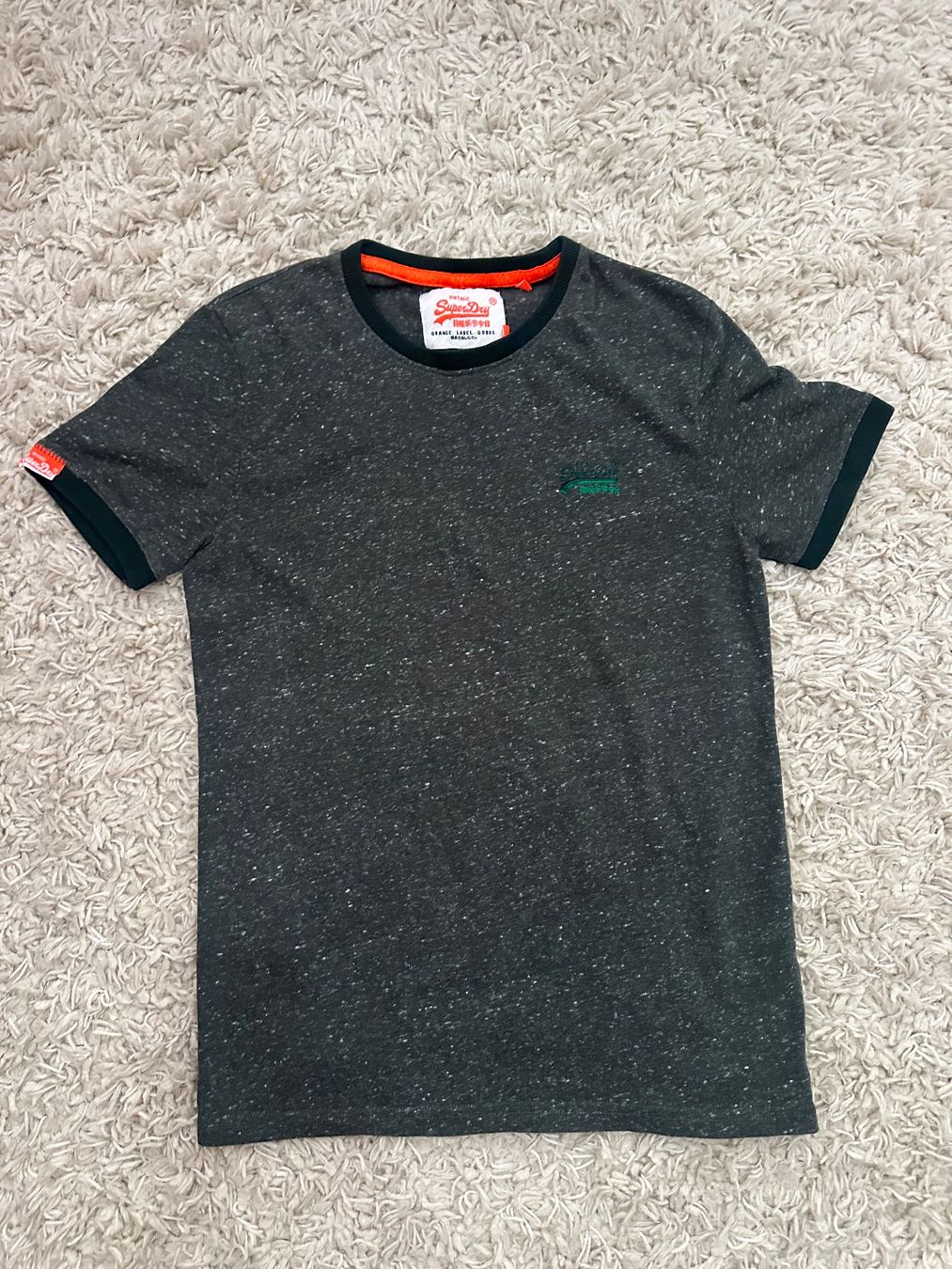 Superdry T-shirt: SuperDry T-Shirt Gr.M – Usato da Bern venduto da BrandVilla