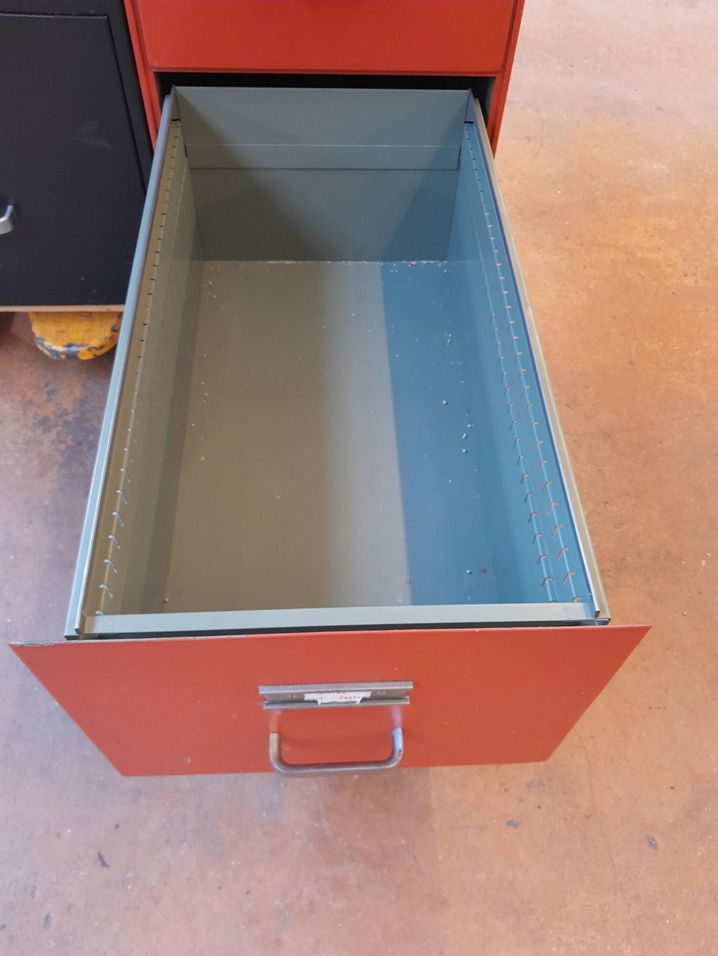 Armadi: Hängeregisterschrank – Usato da Rümlang venduto da BKCH 6