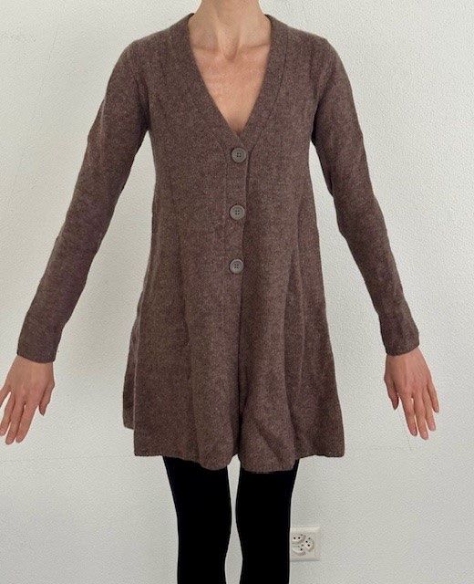 Maglioni & Felpe: Pullover / dress – Usato da Dallenwil venduto da ZD2019