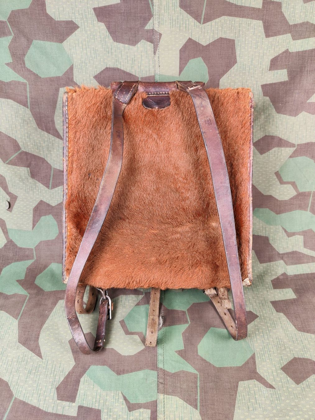 Schweizer Armee Uniformi: Tornister Ord. 1875/98, dunkelbraun – Usato da Bauma venduto da SwissMilitaria 3