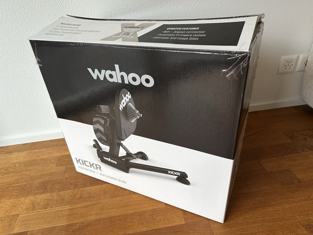 Wahoo Hometrainer: Wahoo KICKR V6 mit Zwift Cog & Click – Usato da Luzern venduto da Cheerio 3
