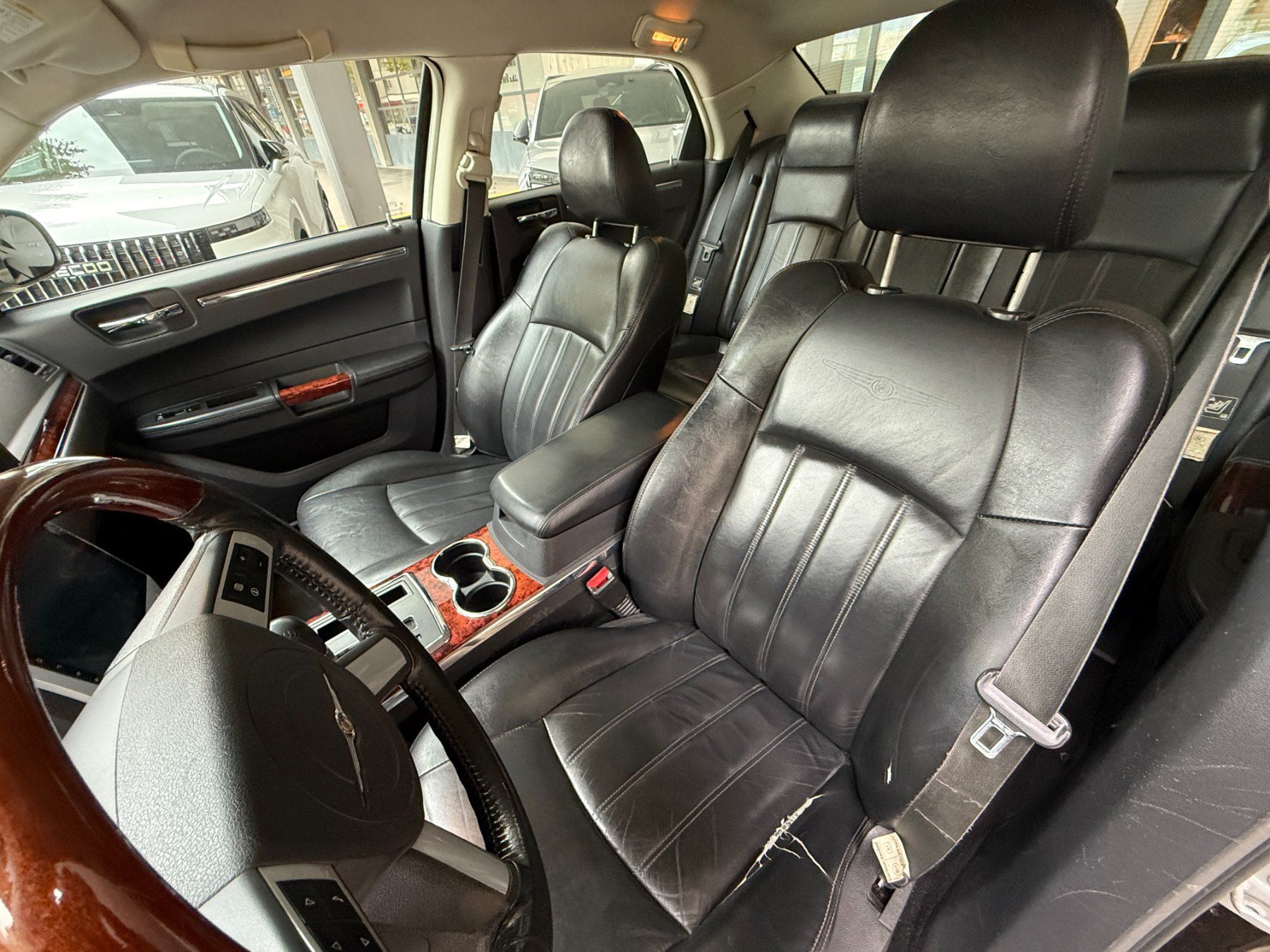 Chrysler Automobili: Chrysler 300 C – Usato da Geroldswil venduto da garagekleinag 6