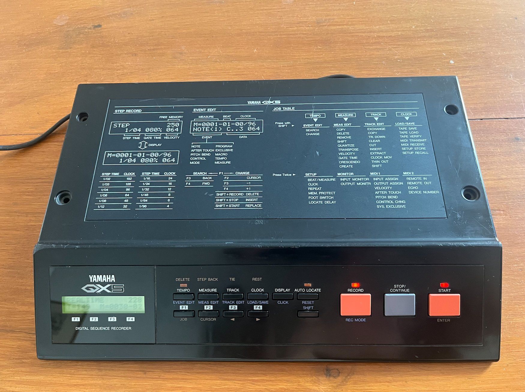Strumenti musicali: Yamaha QX5 Sequencer – Usato da lausanne venduto da Pierreougy