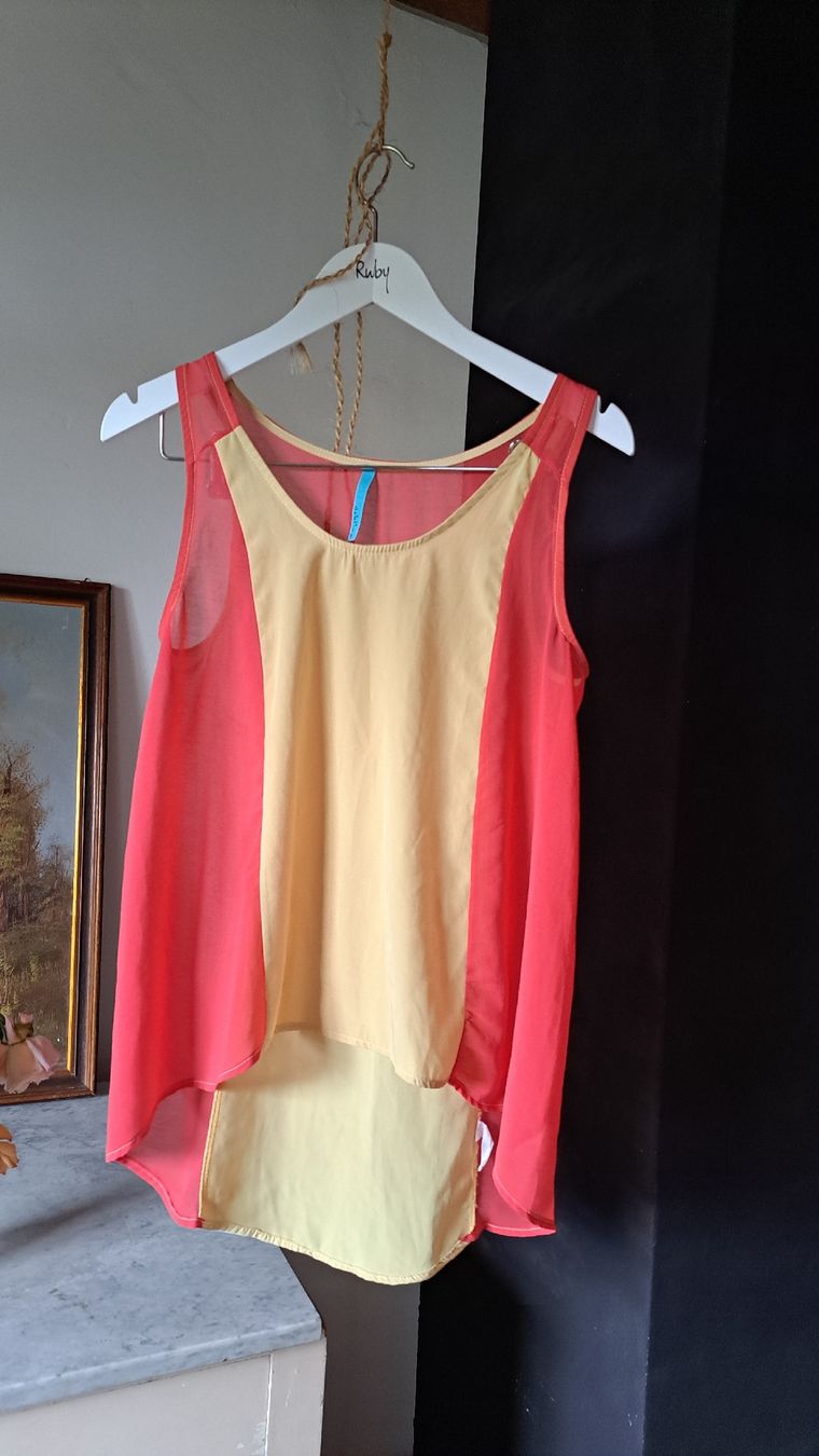 Top: NEBULIA Tanktop Beachtop Top S 36 – Usato da Mollis venduto da Fauchi99 3