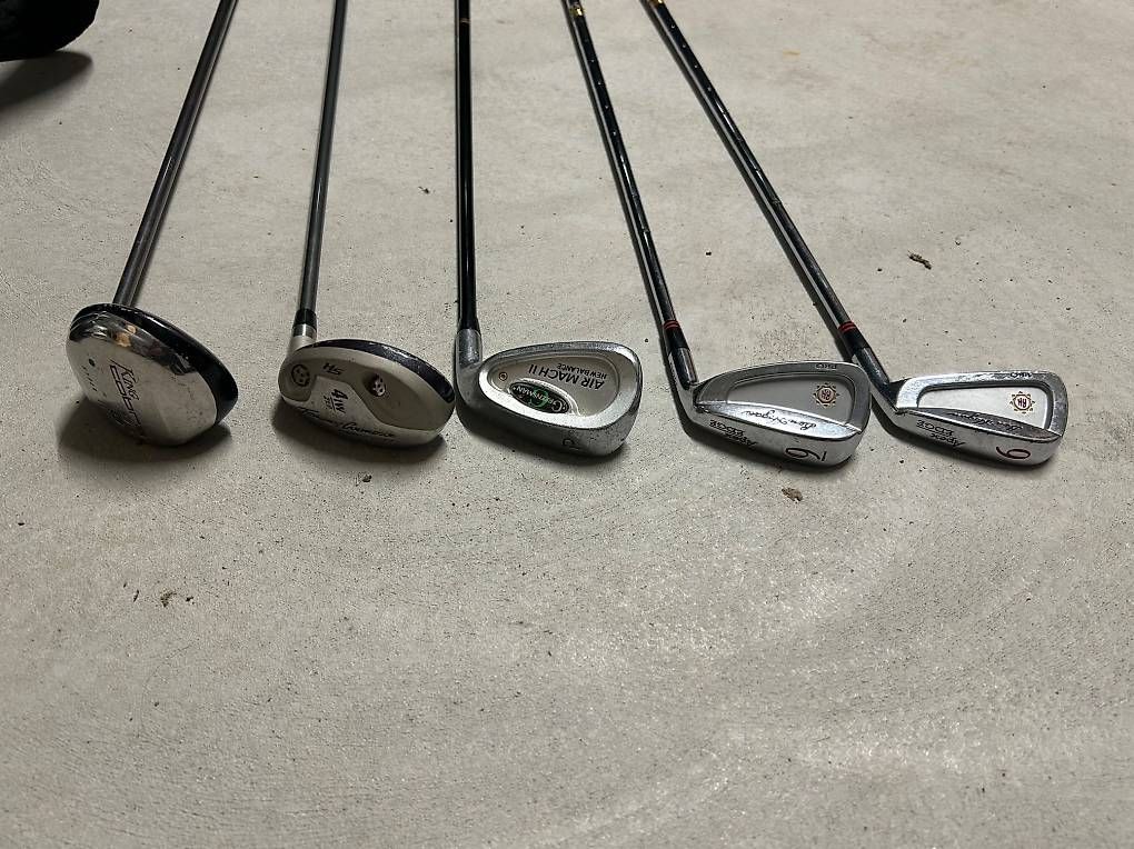Clubs & Sets: 5 Golfschläger mit Nike Tasche – D'occasion à Speicher par Mugge3 1