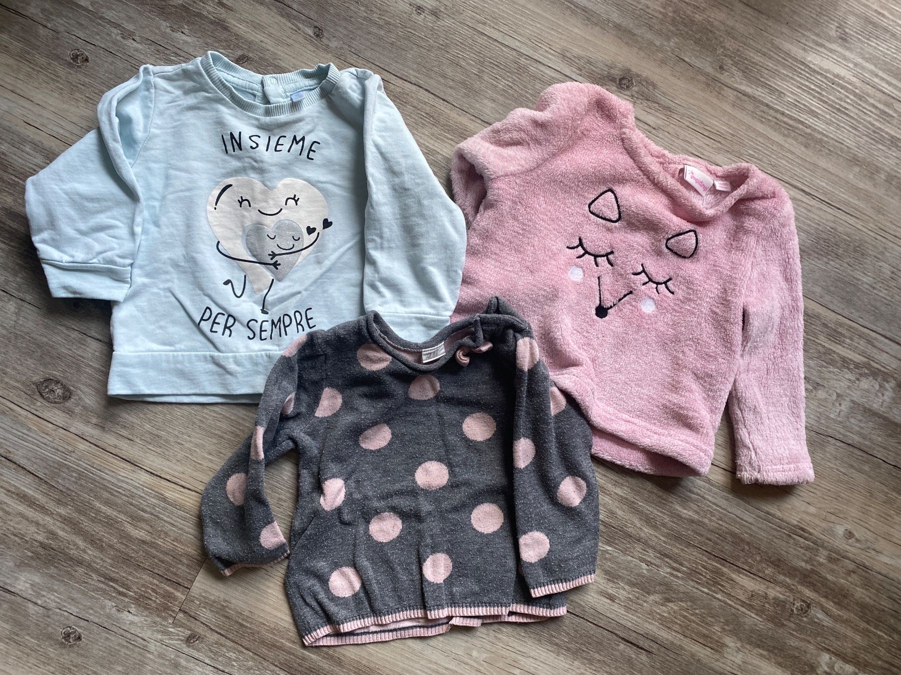 Kleiderpakete & -sets: 3 Pullovers (74/80) – Gebraucht aus Zürich von Petrui