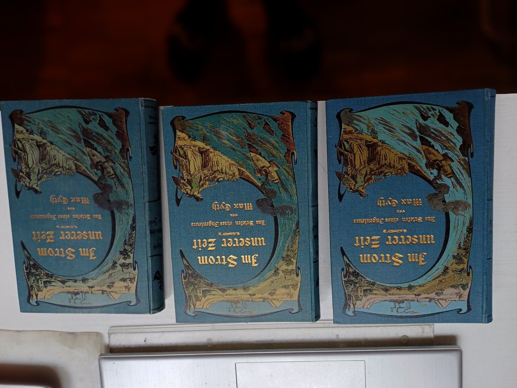 Libri: Buch.Im Strom unserer Zeit. Ca 1935. 3 Bände – Usato da Zürich venduto da regaflo