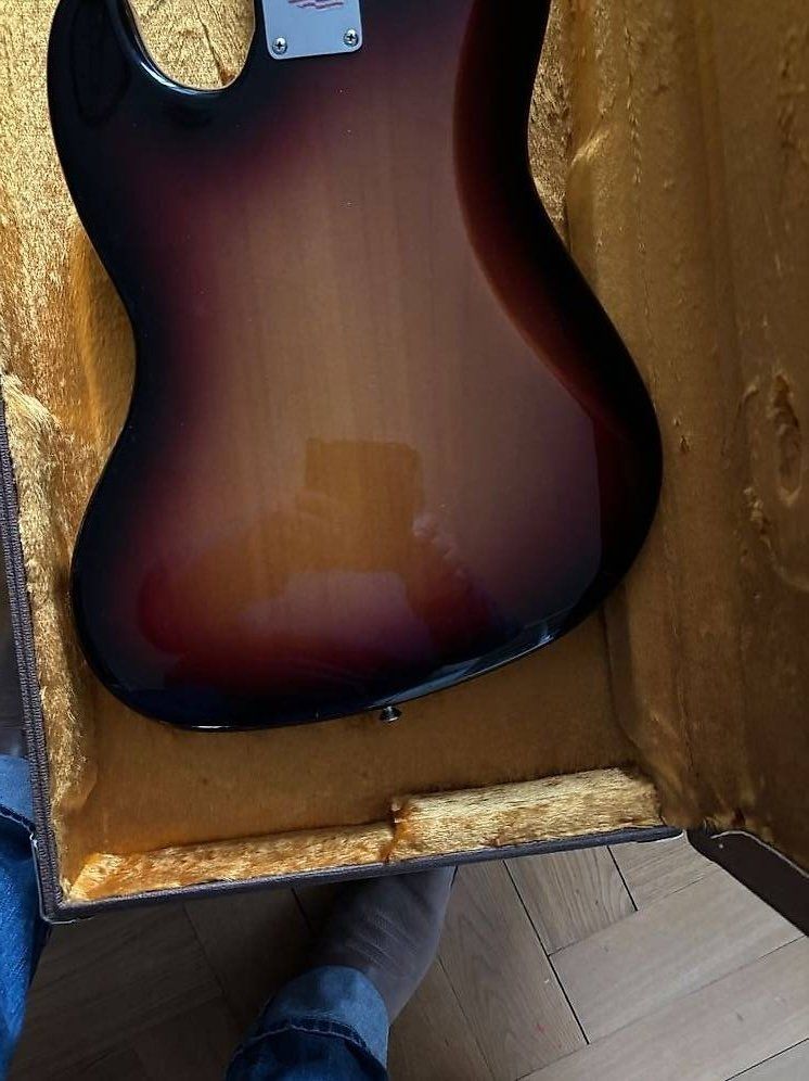 Fender Strumenti musicali: FENDER JAZZ BASS STACK KNOBS – Usato da Basel venduto da Aspargus 1