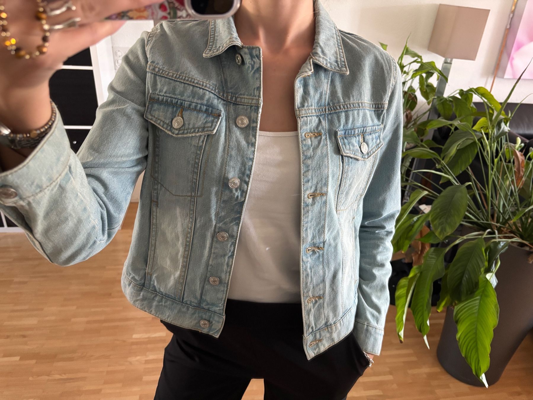 Mango Giacche: Damen Jeansjacke hellblau – Usato da Rhäzüns venduto da Nadl77