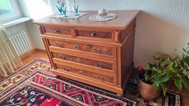 Kommode aus Holz Antik