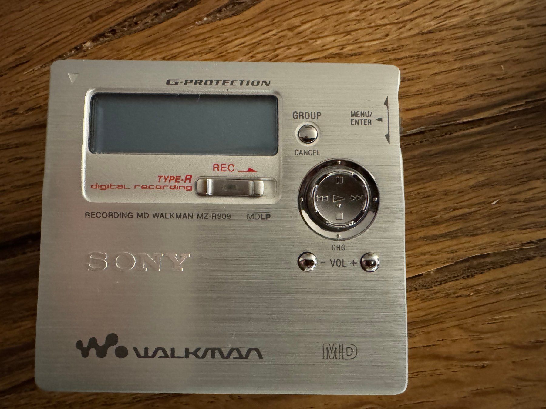 Sony Minidisc: Sony Walkman MZ-R900 MiniDisc | mit mit Dockingstation & LCD – Usato da Oberrohrdorf venduto da ker_5h67 3