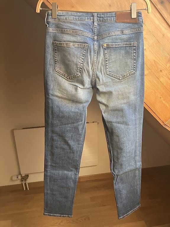 Jeans: Girlfriend Jeans Gr.24 – D'occasion à St. Gallen par andreav. 1