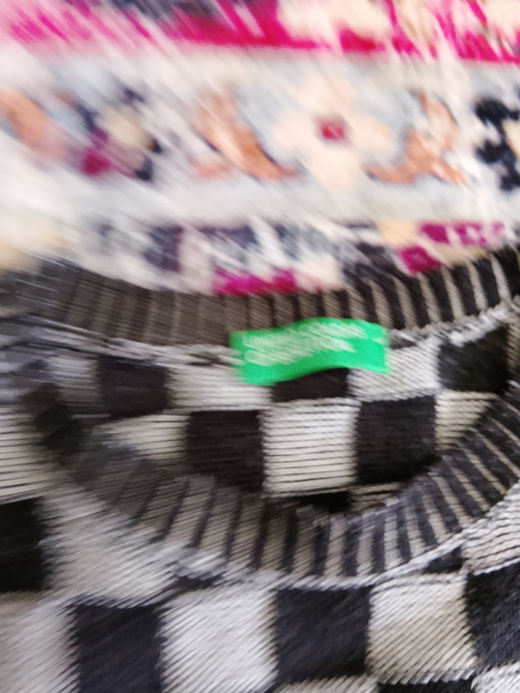 Benetton Maglioni & Felpe: Benetton Schachbrett Pullover, Top Zustand! – Usato da Bellikon venduto da MellonCollieMitTwint 1