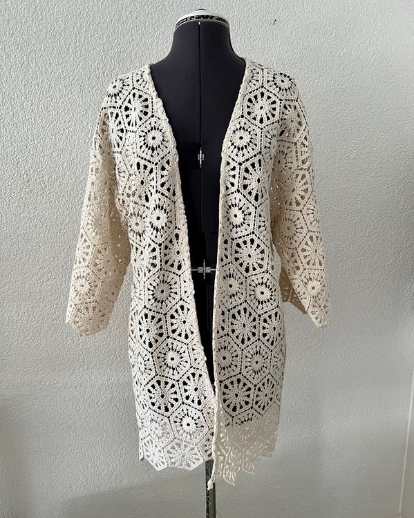 Gehäkelte Jacke von LC Waikiki Grösse M/L wie neu (Gebraucht) in