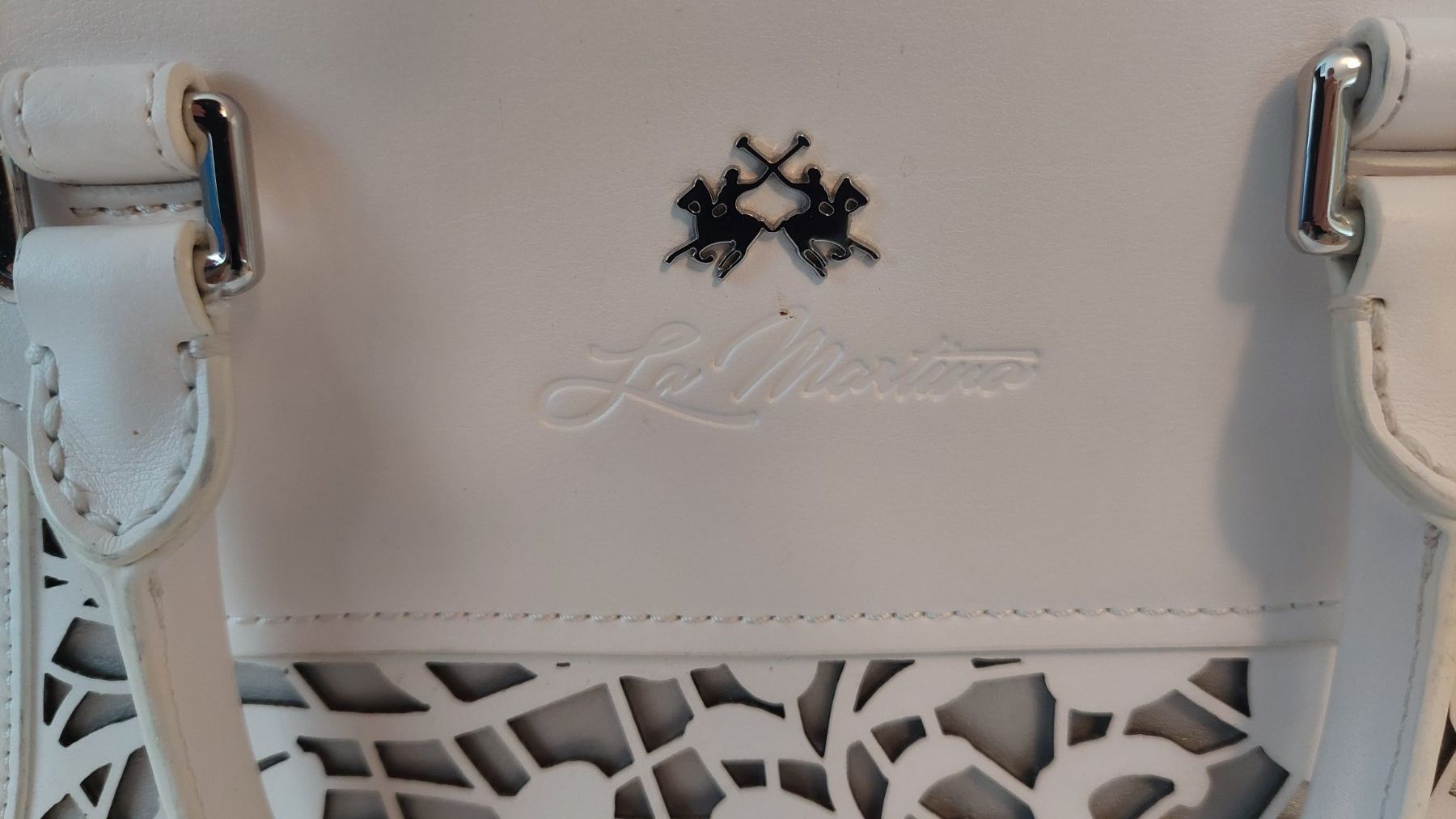 La Martina Taschen für Damen: LA MARTINA Handtasche weiss mit Lochmuster – Gebraucht aus Boll von Bolasi01 1
