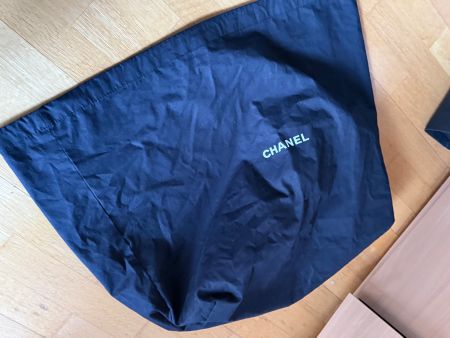 Grosse Chanel Dustbag Staubbeutel