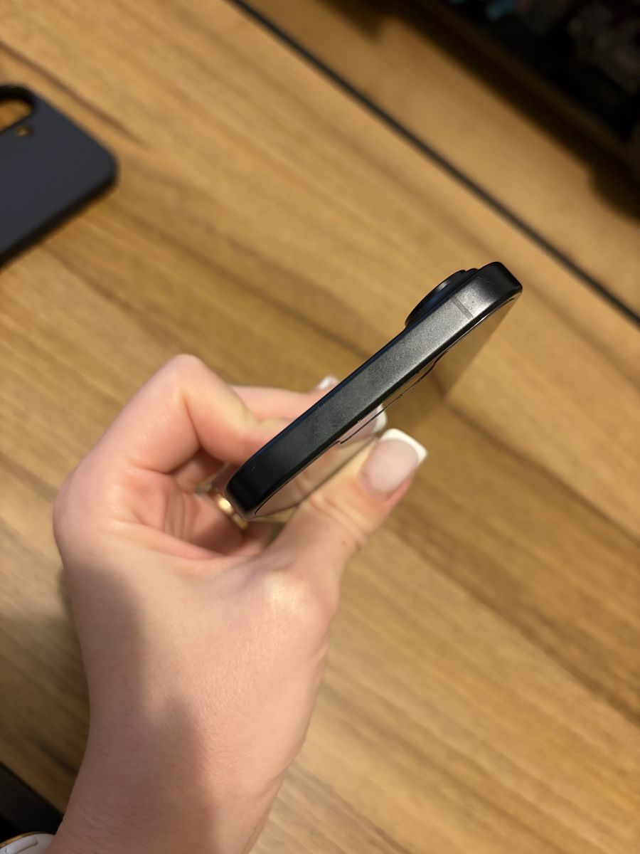 Apple Telefoni cellulari / Smartphones: Iphone 16 128GB 93% – Usato da Horn venduto da ant_766g 2