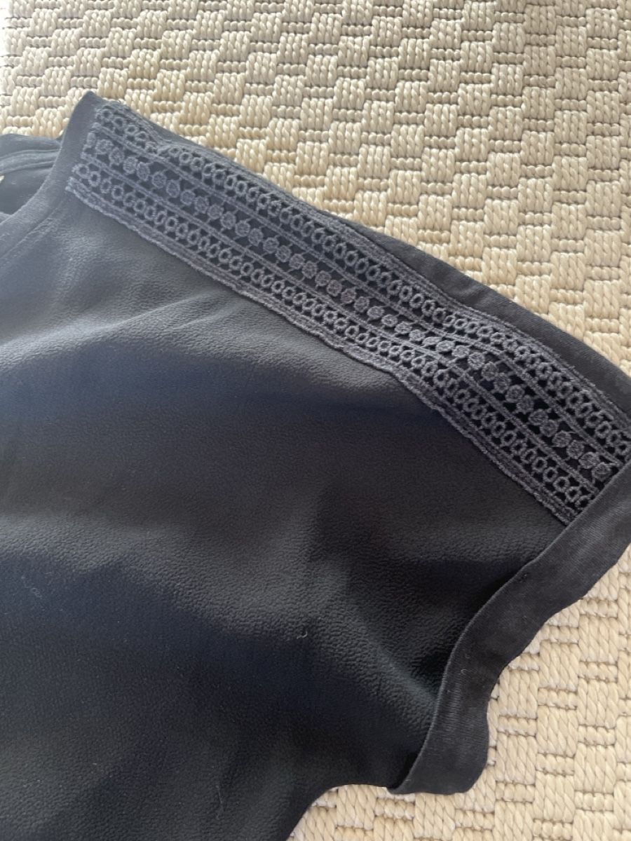 T-shirt: Shirt mit Sptzendetails,, Essential, 40/42 – Usato da Solothurn venduto da Bobesch08 4