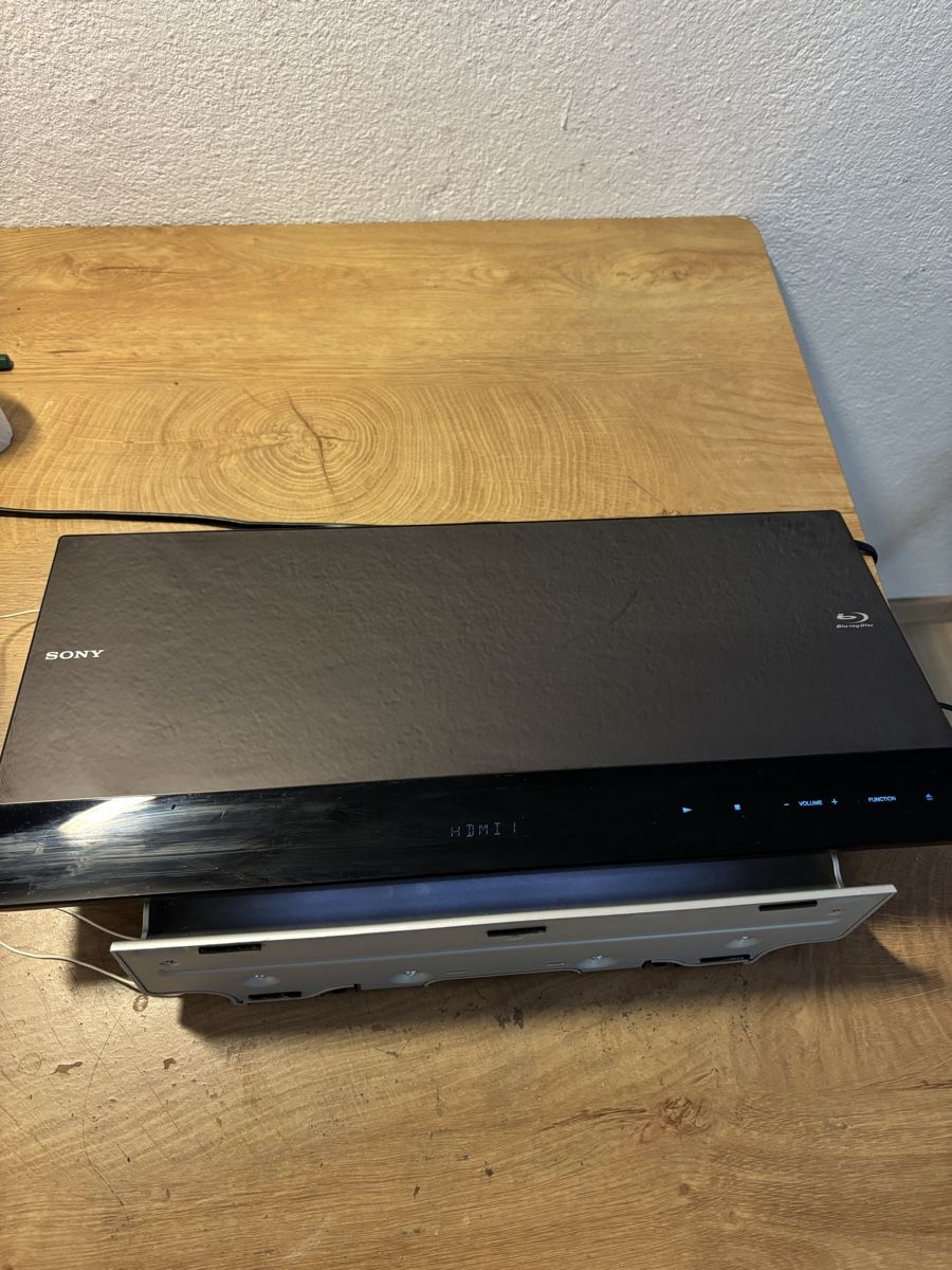 Sony Proiettori: Sony BDV-L800 Blu-ray 3D Heimkino System mit Netzteil – Usato da Koblenz venduto da BlackEagel80 1