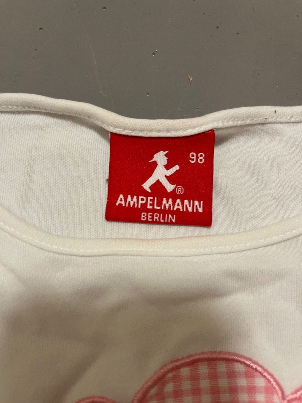 Camicette, T-shirt & Top: Ampelmann T-Shirt, Mädchen, 98, langarm – Usato da Steffisburg venduto da Gretchenfrage 1