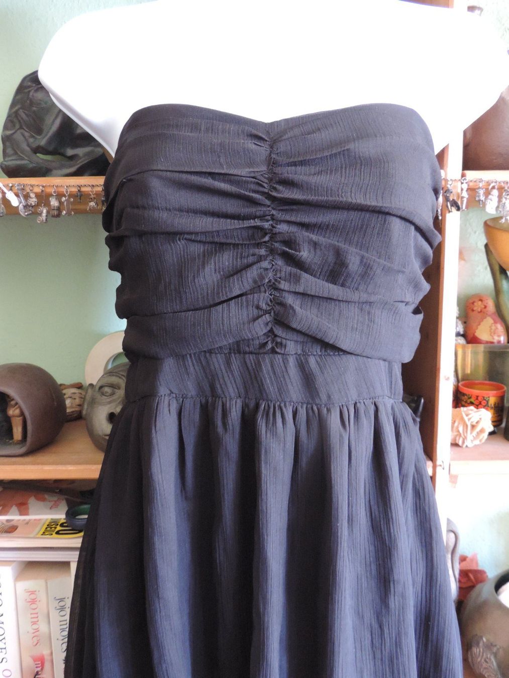 Kleider: jolie robe noire bustier – Gebraucht aus Genève von Axelle333 6