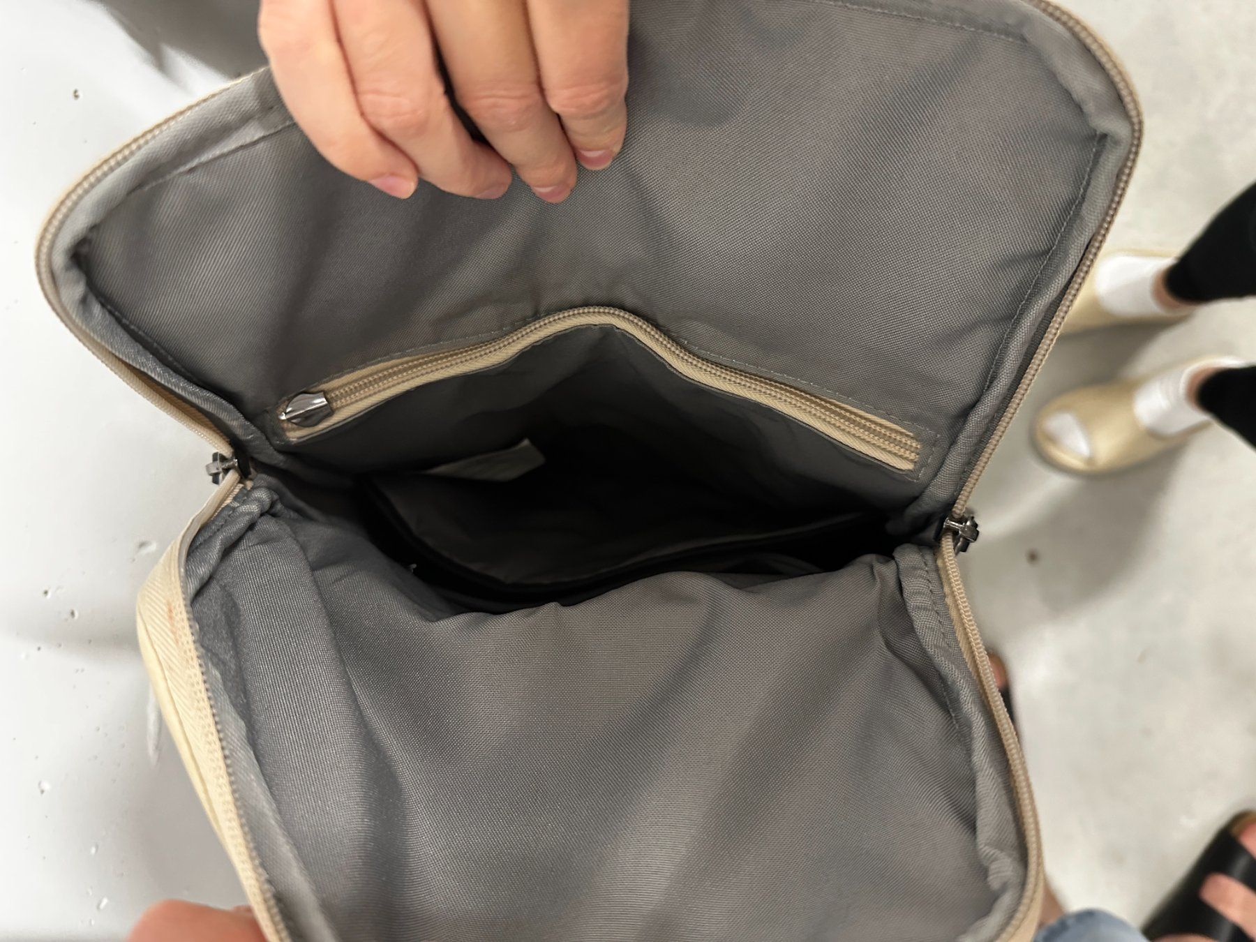 Kapten & Son Zaini: Kapten & Son backpack black/beige – good condition – Usato da Zürich venduto da kri_s7wd 2