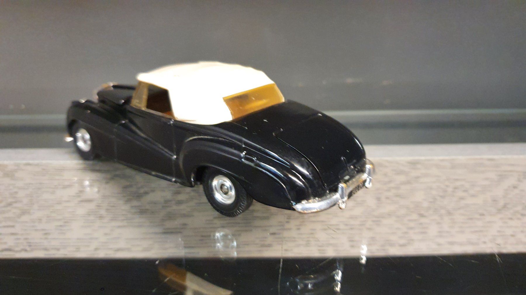 Corgi Toys Modellini d'auto: CORGI: BENTLEY CABI SCHWARZ – Usato da Biglen venduto da taunus82 1