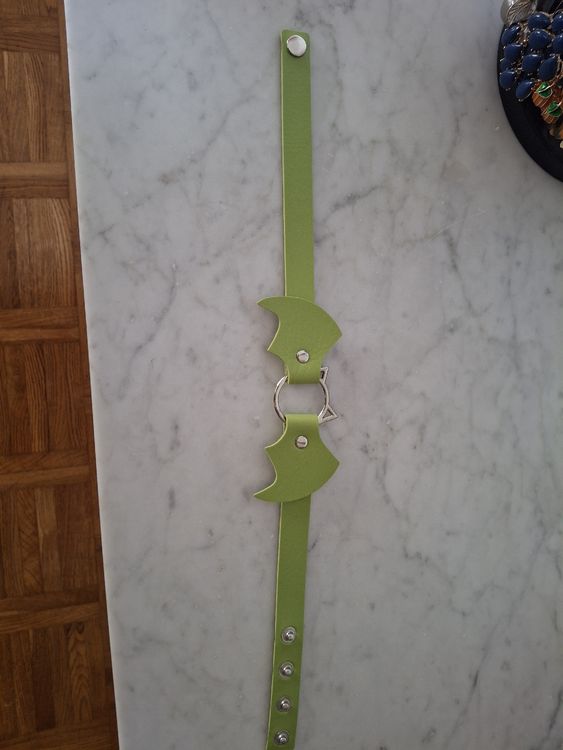 OIDEA Damen Gothic Kostüm Set - Feder Halsband Mit Spitze Armbändern