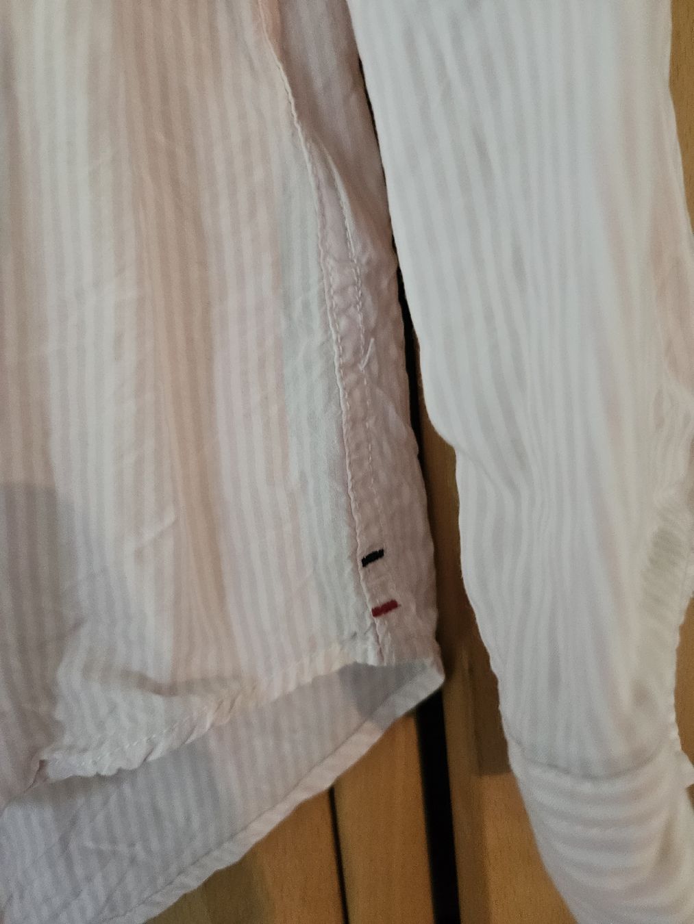 Tommy Hilfiger Blusen: Tommy Jeans gestreifte Bluse rosa XS – Gebraucht aus Altendorf von nab_mxj7 2