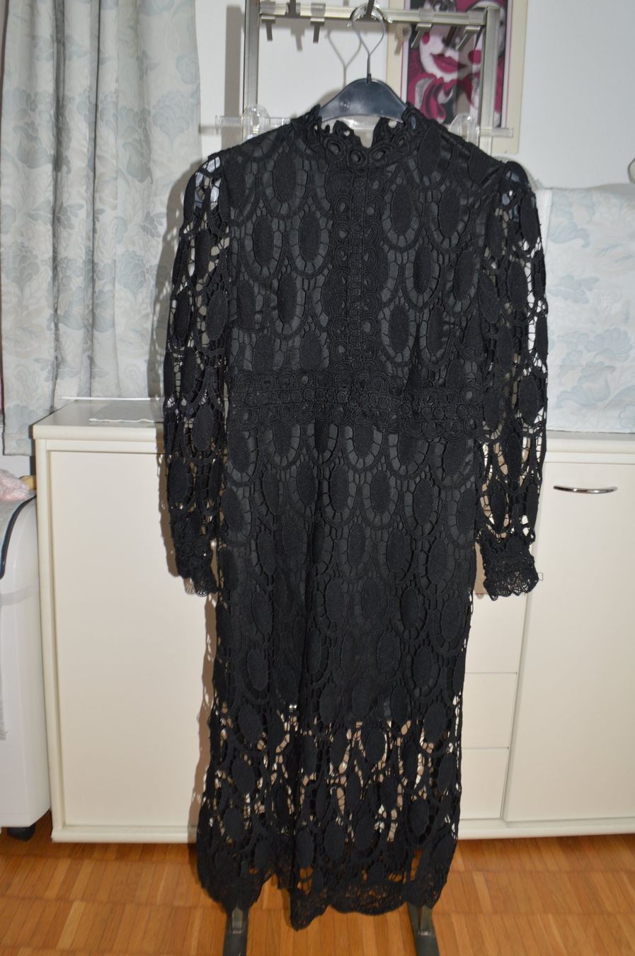 Robes: Vestito in pizzo nero – Neuf avec emballage d'origine à Brione s. Minusio par clk_8kjj