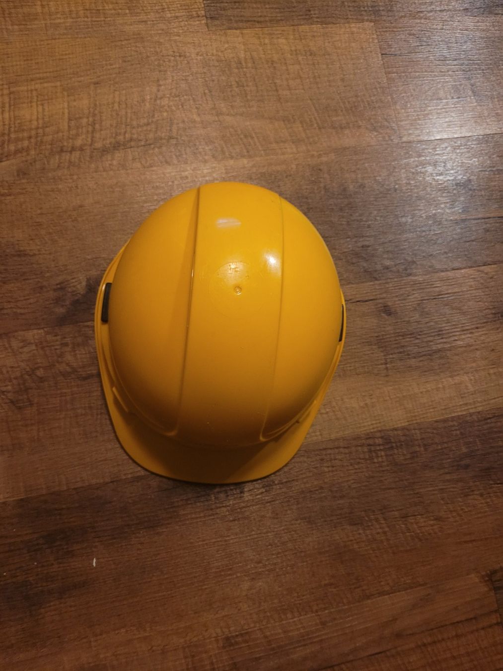 Protezione per viso e udito: Bauarbeiter Helm – Usato da Brunnen venduto da SALLBA