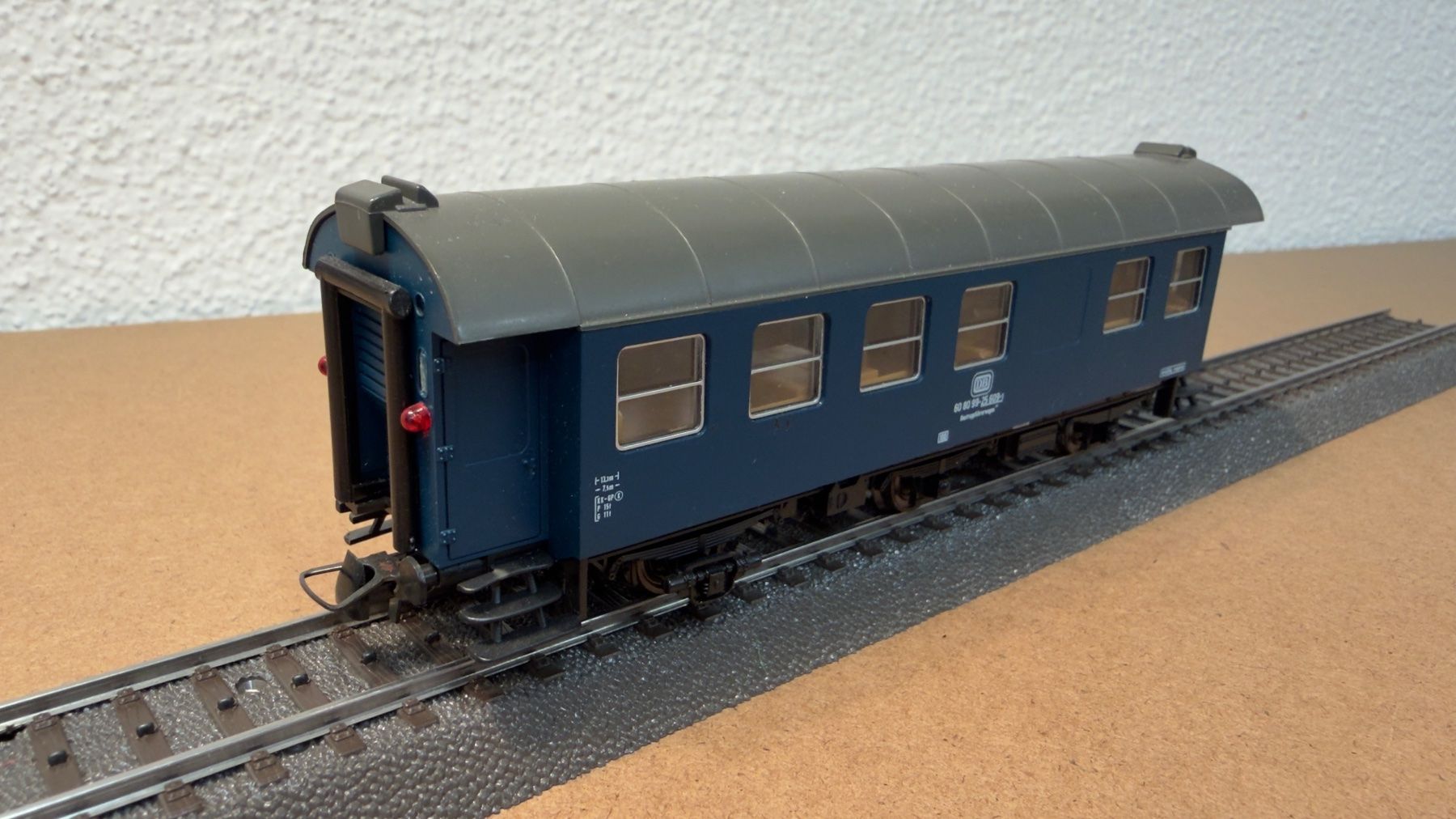 Roco Modelleisenbahnen: Roco DB Bautruppführerwagen H0 / DC – Gebraucht aus Windlach von Kelebra 3