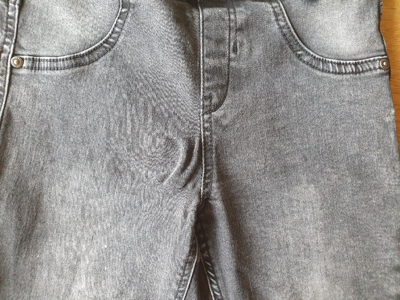 H&M Hosen: Jeans Jeggings Gr. 146 – Gebraucht aus Villars-sur-Glâne von richardette 1