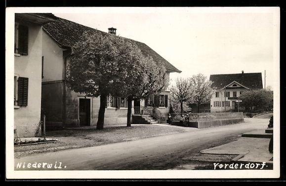 Cartoline postali: Niederwil, Vorderdorf, Strassenpartie mi – Usato da Berlin venduto da bartko-reher