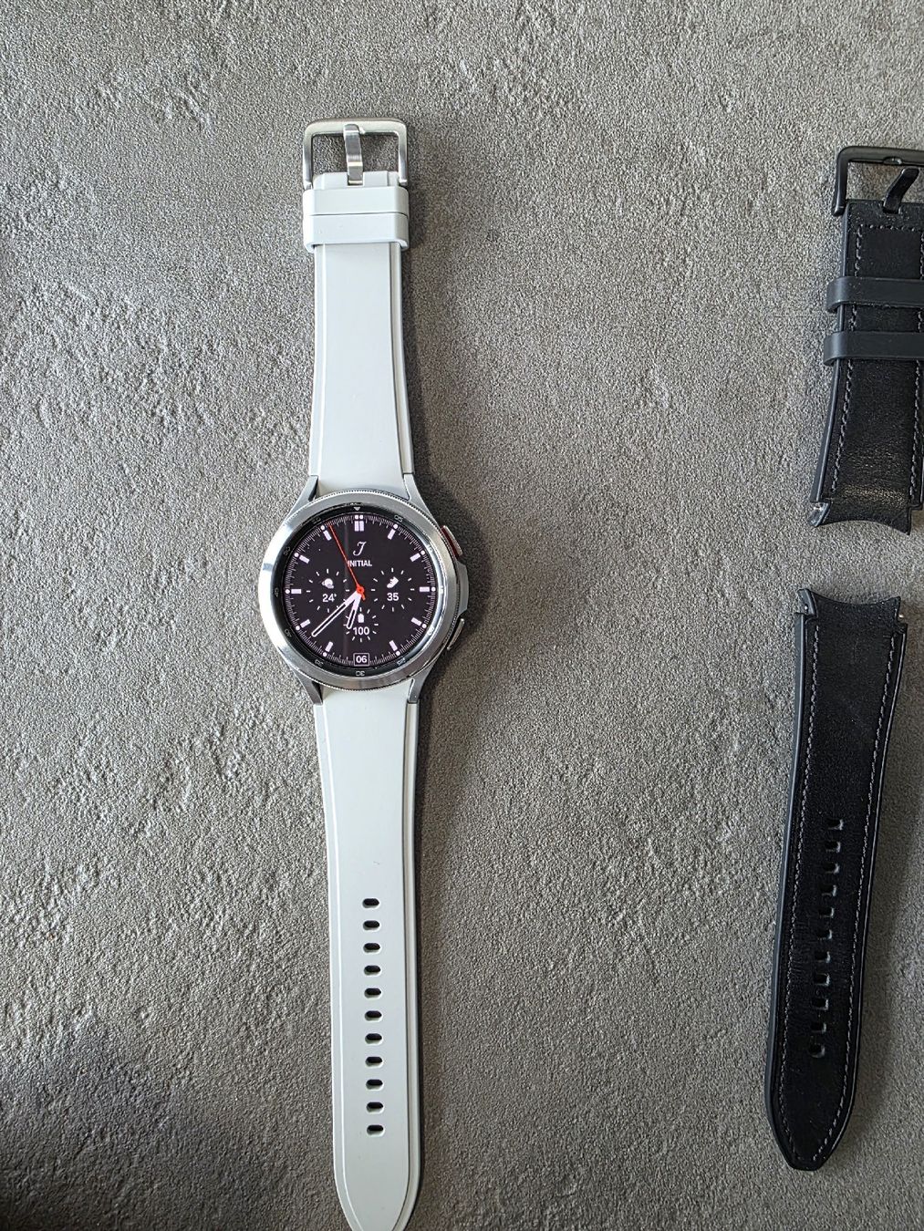 Samsung Smartwatch: Samsung Galaxy Watch4 Classic – Nuovo (secondo la descrizione) da Schlieren venduto da est_b2px 2