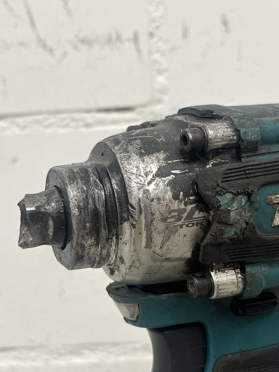 Makita Bohrmaschinen: Makita DTW300 Schlagschrauber 18V – Defekt aus Würenlos von jam_mv8g 3
