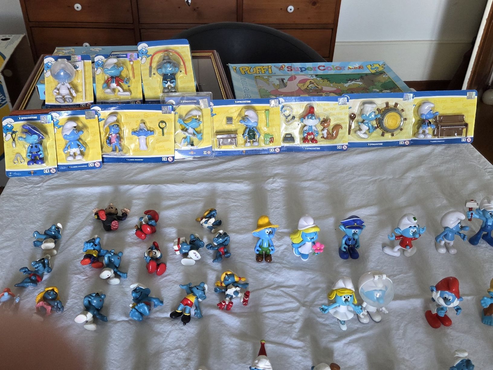 Statuette: un lot de 187 schtroumpfs  – Usato da Neuchatel venduto da sckkj 1