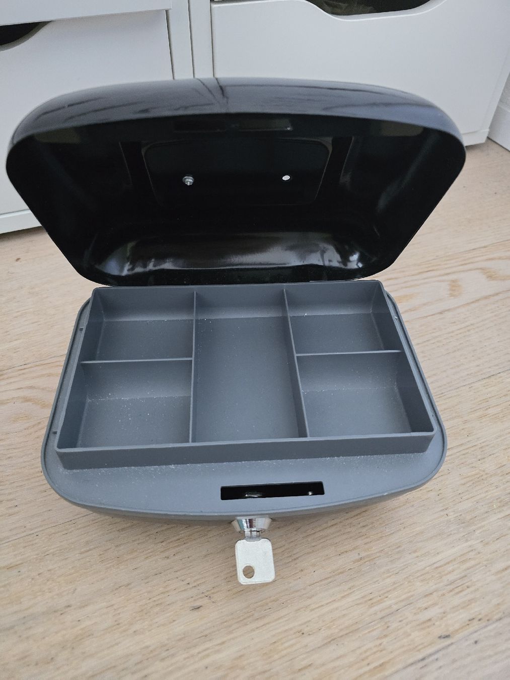 Registratore di cassa: Geldkassette – Usato da Rickenbach b. Wil venduto da VeryLovelyThings 5