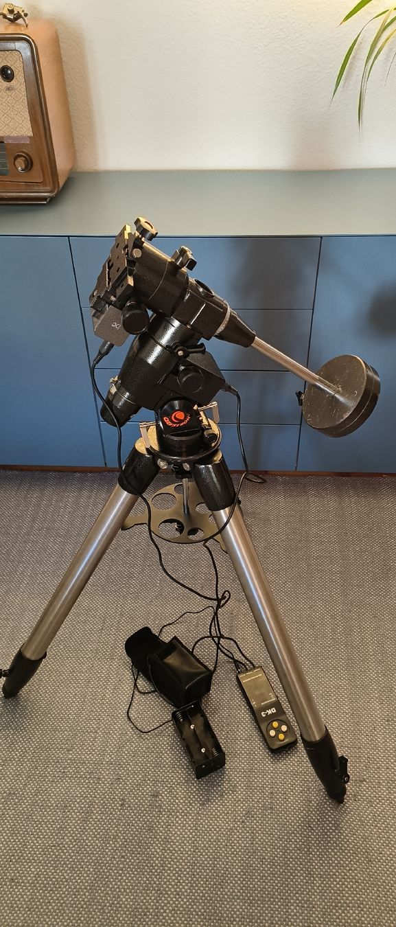 Celestron Telescopi: Altes Celestron Teleskopstativ – Usato da Basel venduto da luc_jd7s 1