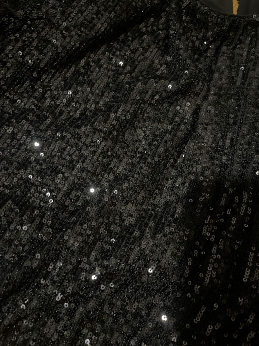 H&M Tops: Pull noir à paillettes H&M – D'occasion à Le Locle par Mayd_h 2