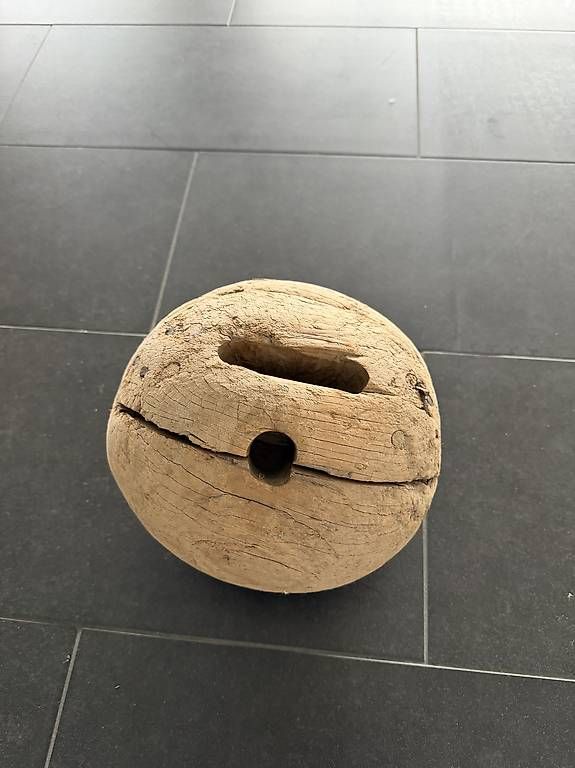 Articoli in legno: Antike Eichenholz-Kugel  Schweiz – Usato da Schlieren venduto da djambaza 2