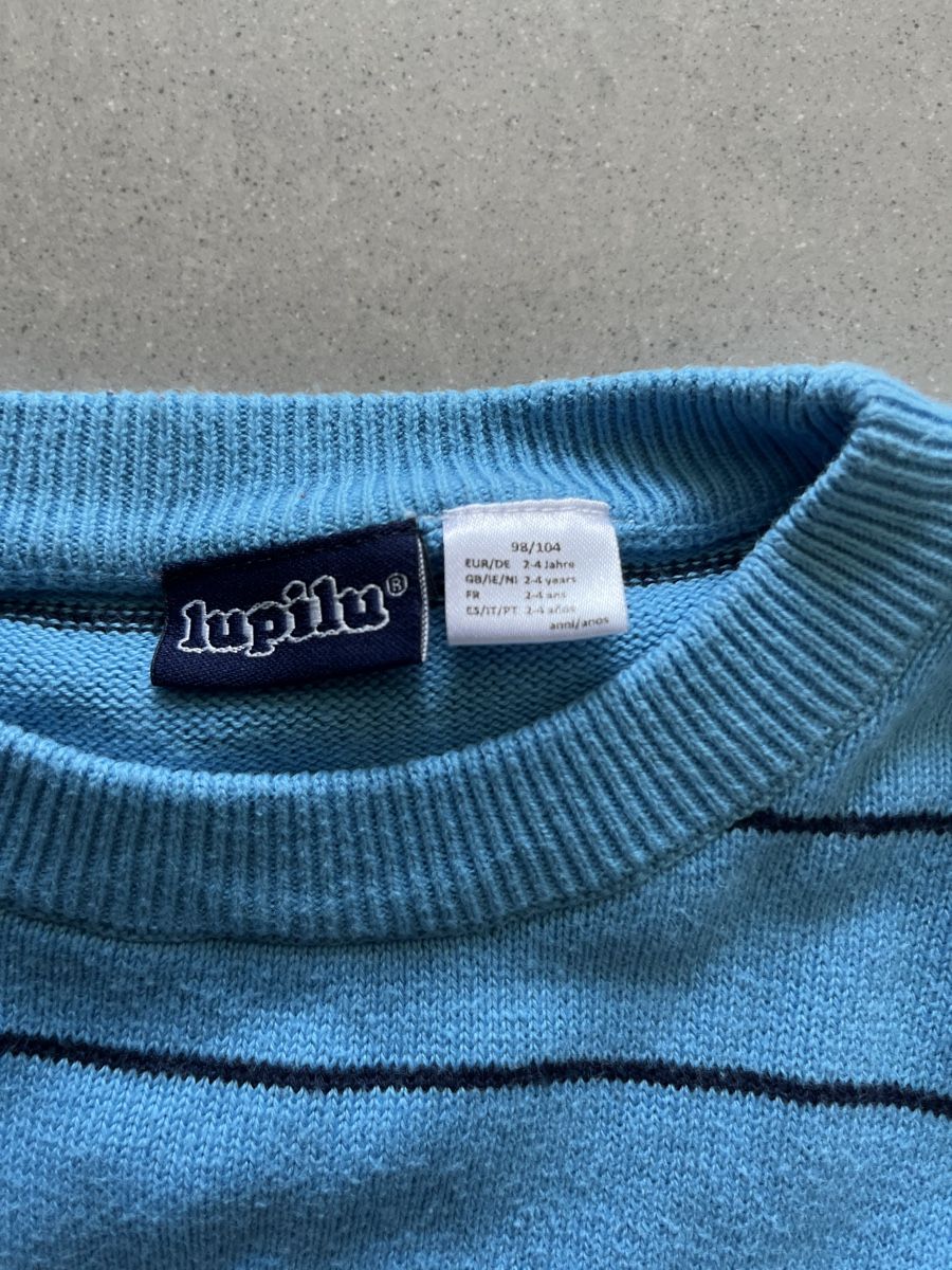 Maglioni & Felpe: Hellblauer Pullover mit blauen Streifen, Gr. 98/104 – Usato da Zürich venduto da jmg_8005 2