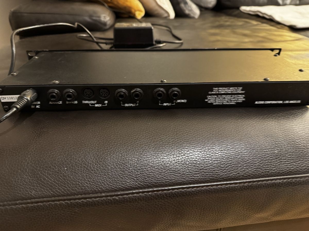 Alesis Strumenti musicali: Alesis Quadraverb Plus - Multieffektgerät – Usato da Zürich venduto da 1cut2 5