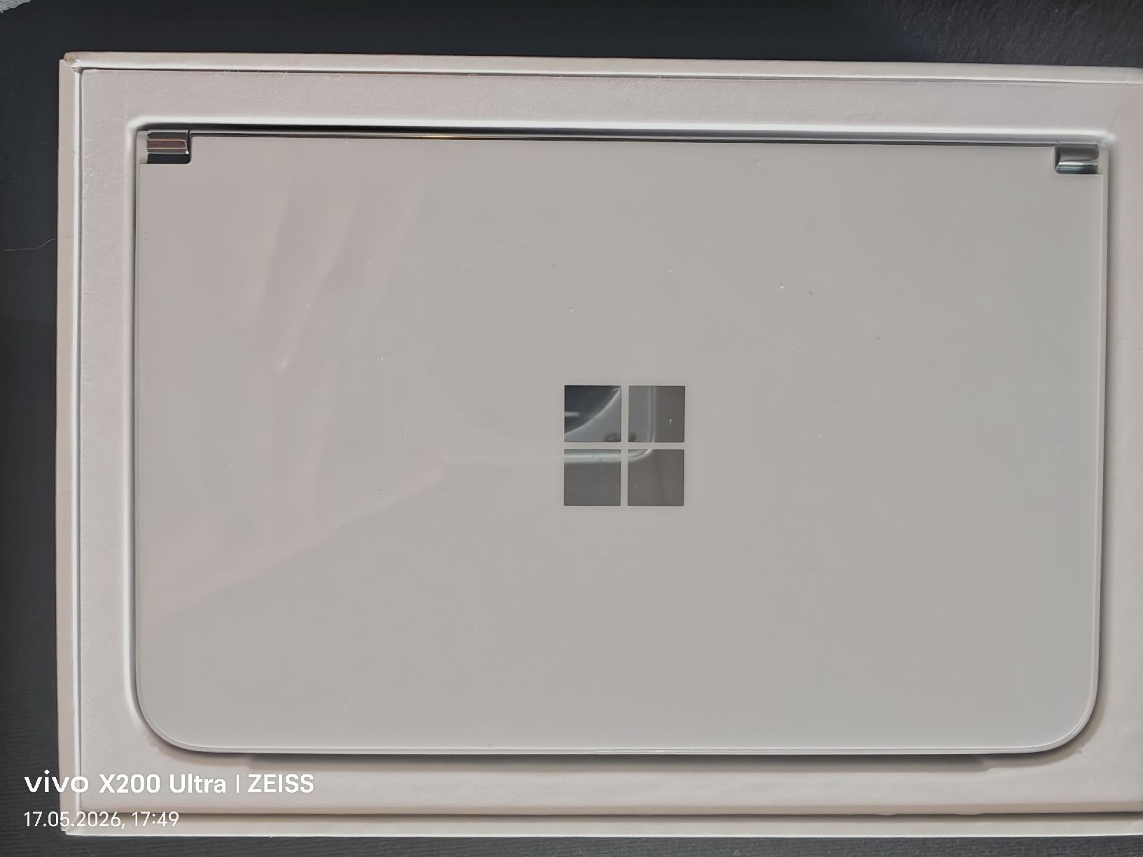 Microsoft Handys / Smartphones: Microsoft Surface Duo, 256GB, Glacier  – Neu (gemäss Beschreibung) aus Schlieren von Nemofisch