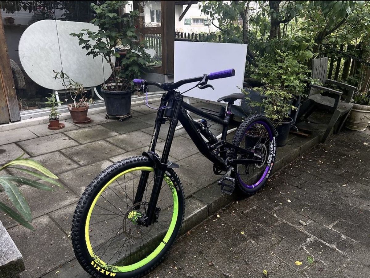Canyon Biciclette: Downhill Bike Canyon Torque DHX – Usato da Stäfa venduto da Leira02